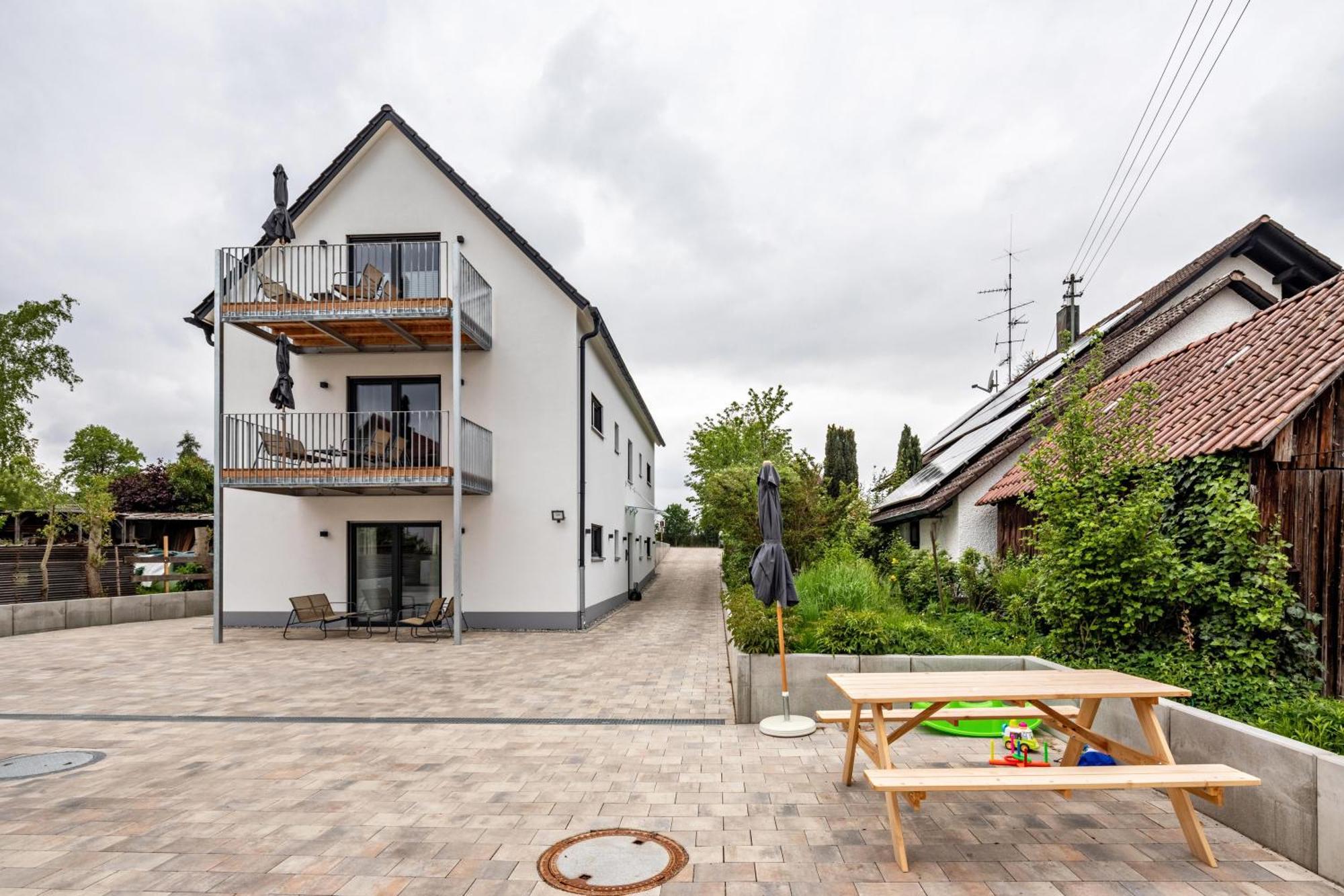 Studio 6 Parkside Apartments Guenzburg Exterior photo